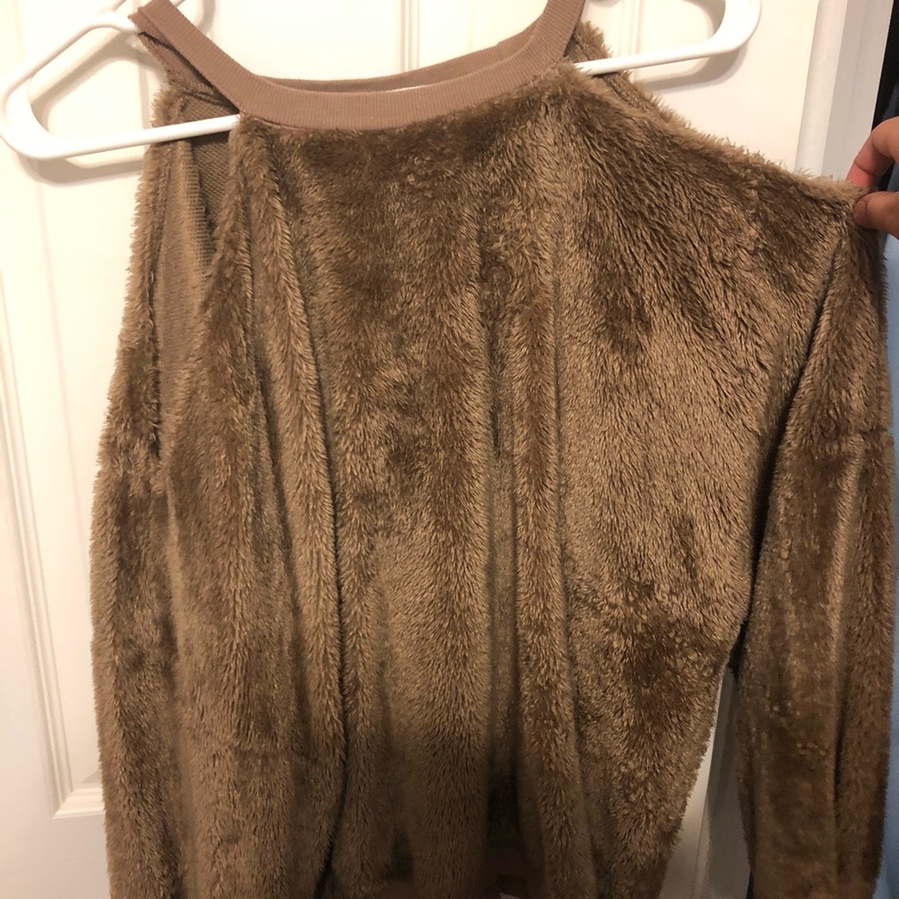 Beautiful boutique cold shoulder sweater